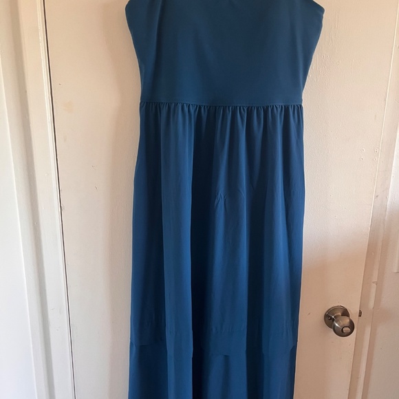 NWOT Athleta Elation V Neck Hybrid Dress Dark Lapis Blue. Medium - Picture 4 of 6